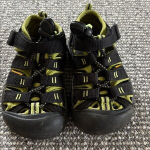 Keen waterproof sandal